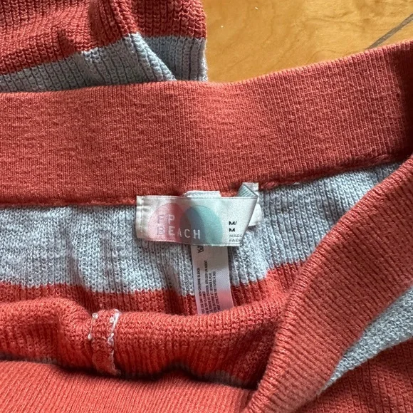 Free People Malibu Surf Sweater Co-Ord Set - Picture 3 of 4